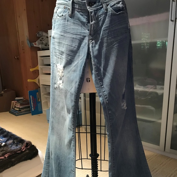 Ripped Jeans - Picture 1 of 4